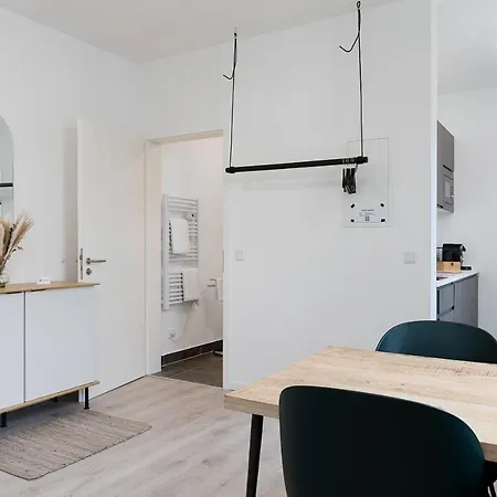 Bright Angoulemeplatz