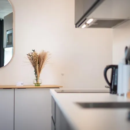 아파트호텔 Bright Angoulemeplatz 4*