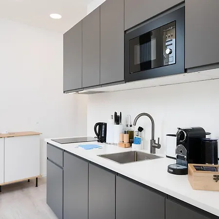 Nestup - Zentral Aparthotel 5*