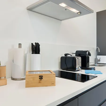 Bright Angoulemeplatz 4*