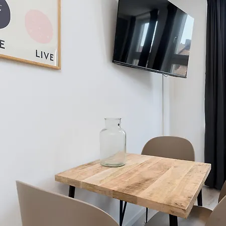 Bright Angoulemeplatz 4*