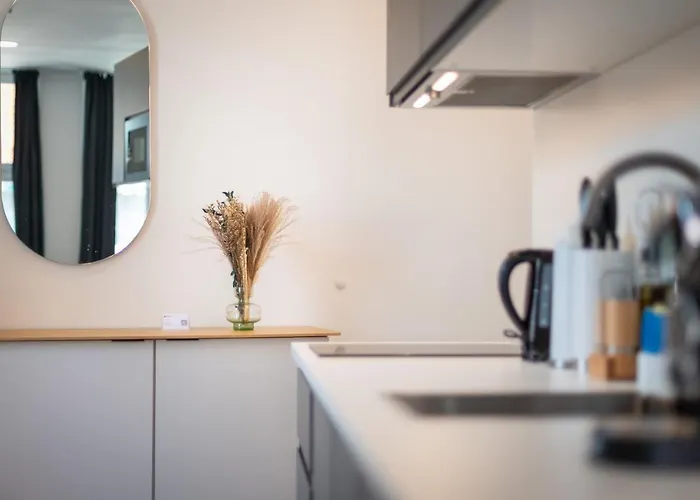 Lejlighedshotel Bright Angoulemeplatz 4*